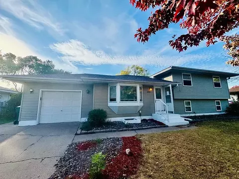 10550 Quincy Blvd NE #1, Blaine, MN 55434