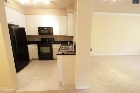 8539 Gate Pkwy W #9214, Jacksonville, FL 32216