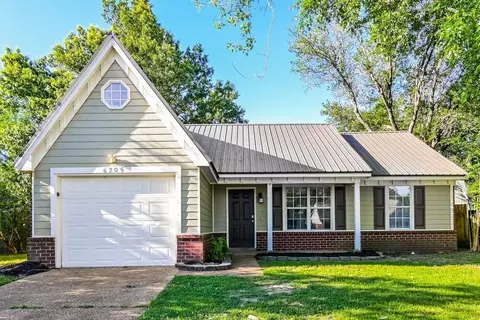 6205 Liberty Estates Dr, Walls, MS 38680