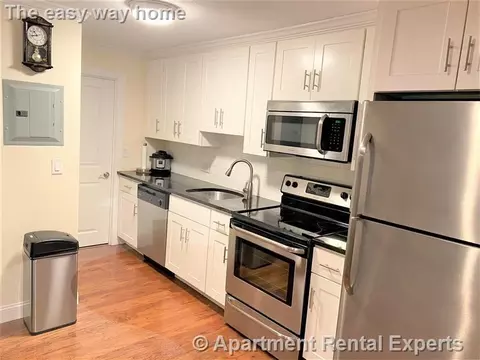 6 Blair Pl #5, Cambridge, MA 02140