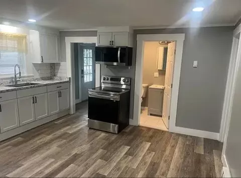 78 Main St #1, Wayland, MA 01778
