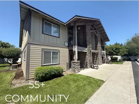 305 NW Greenwood Ave, Redmond, OR 97756