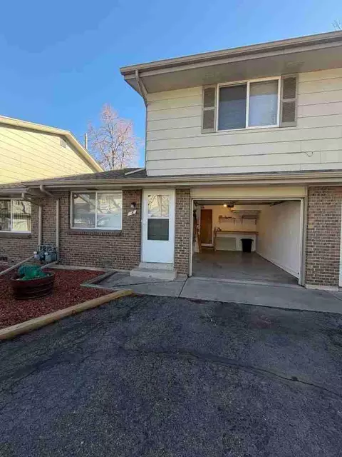 1350 Zephyr St, Lakewood, CO 80214