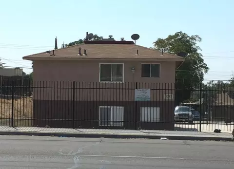 1313 Bernard St, Bakersfield, CA 93305
