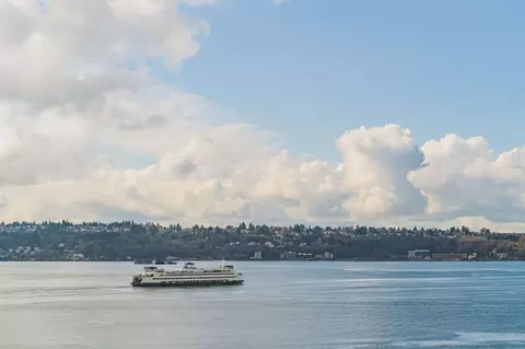 617 W Mercer Pl, Seattle, WA 98119