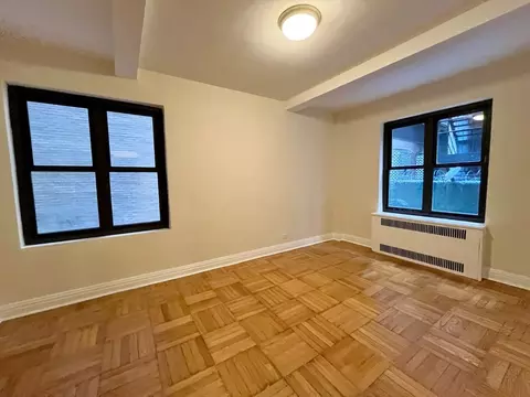 141 E 56th St #7L, New York, NY 10022