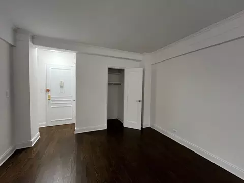 20 Beekman Pl #5E, New York, NY 10022