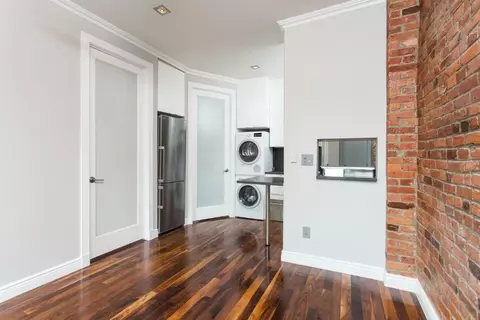 232 Elizabeth St #6A, New York, NY 10012