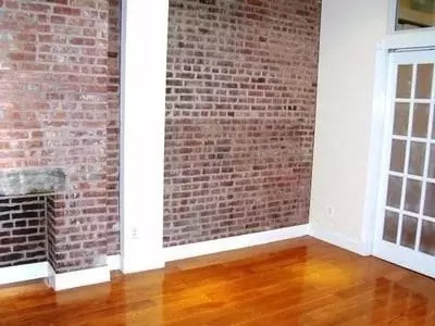 279 E 10th St #13, New York, NY 10009