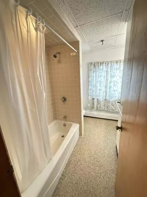 12 Hammond St #A, Waltham, MA 02451
