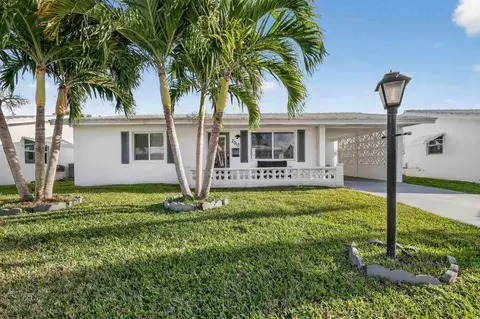 2010 SW 6th Ave, Boynton Beach, FL 33426