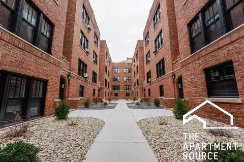 638 W Arlington Pl #51, Chicago, IL 60614
