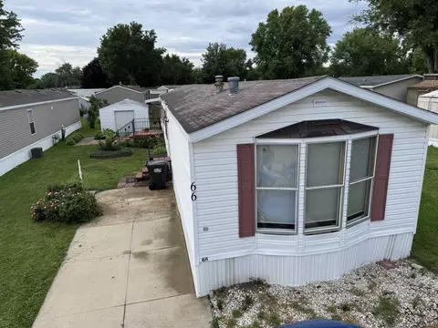 2100 S Scott Blvd #66, Iowa City, IA 52240