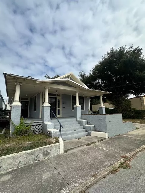 1506 E Columbus Dr #B, Tampa, FL 33605