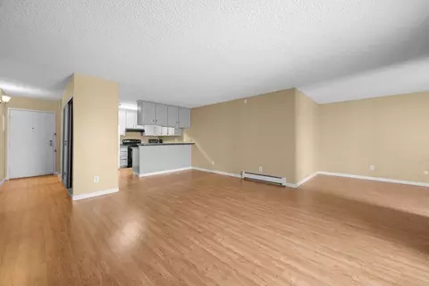 3460 S Poplar St #205, Denver, CO 80224