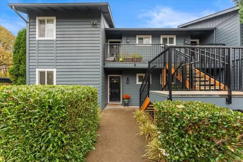 1938 NW 143rd Ave #1, Cedar Mill, OR 97229