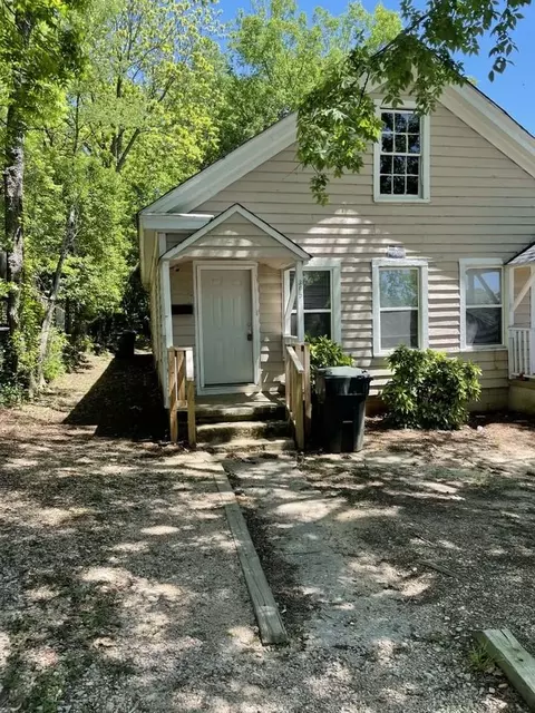305 Kennedy St, Raleigh, NC 27610