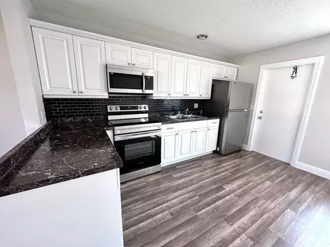 848 Center St #3, Jupiter, FL 33458