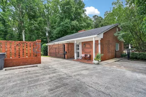 615 Pinecrest Dr, Manchester, GA 31816