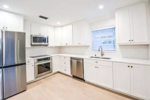 226 Moccasin Trl W, Jupiter, FL 33458