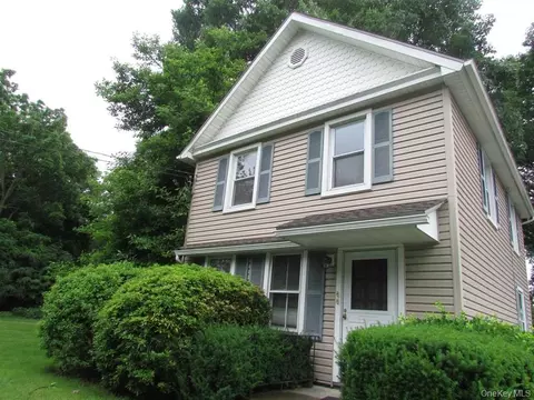 361 Route 376 1st #FL HOPEWELL, Hopewell Junction, NY 12533