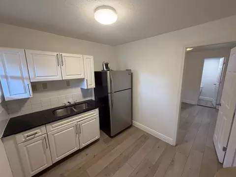5701 Middlesex Dr #B, Tampa, FL 33615