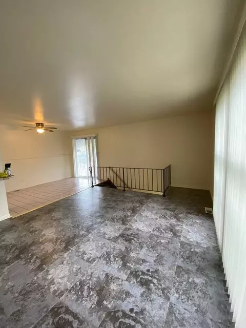 20169 Ash Ln, Lynwood, IL 60411