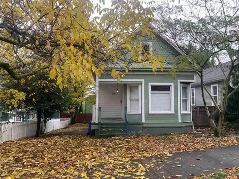 3738 SE Milwaukie Ave, Portland, OR 97202