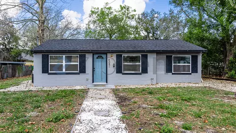 4051 Close Ct, Mount Dora, FL 32757