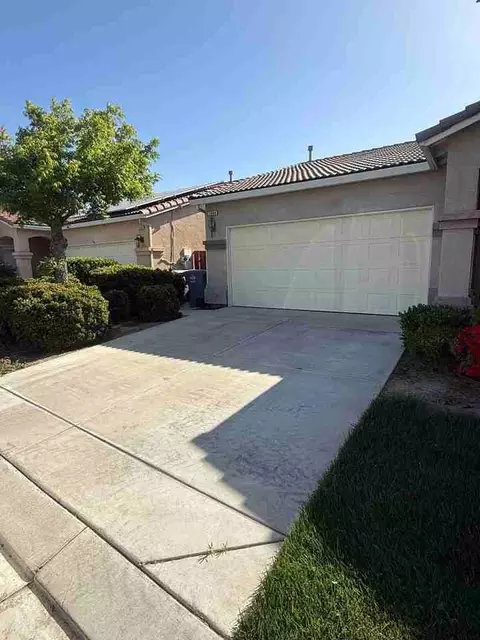 2988 La Vina Cir, Los Banos, CA 93635