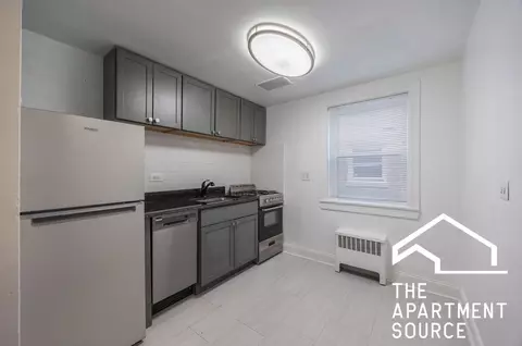 6709 N California Ave #GS, Chicago, IL 60645