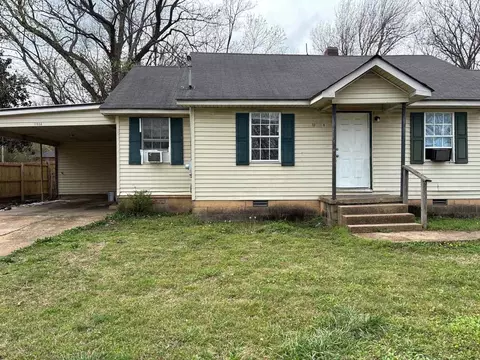 1105 N Mclemore Ave #A, Brownsville, TN 38012