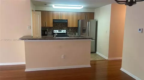 6020 W Sample Rd #207, Margate, FL 33063