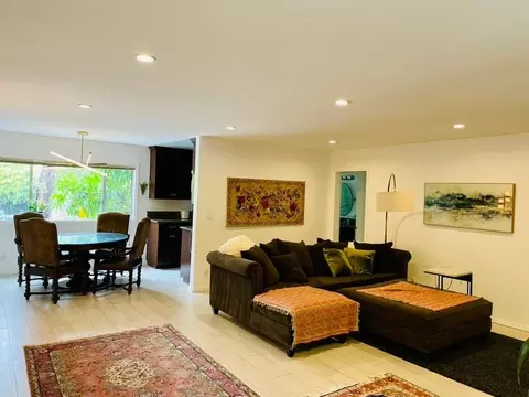 2002 4th St, Santa Monica, CA 90405