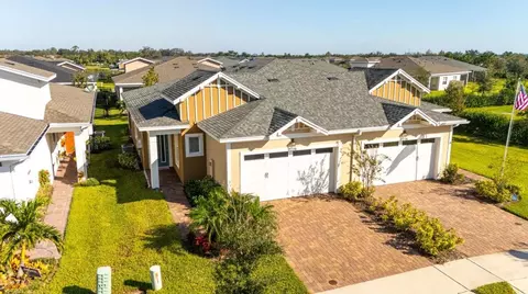 2278 Datura Loop, Saint Cloud, FL 34772 photo 3