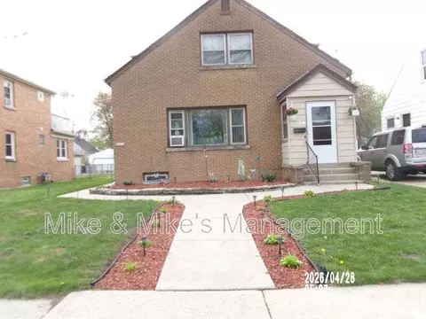 4479 N 44th St #UPPR A, Milwaukee, WI 53218