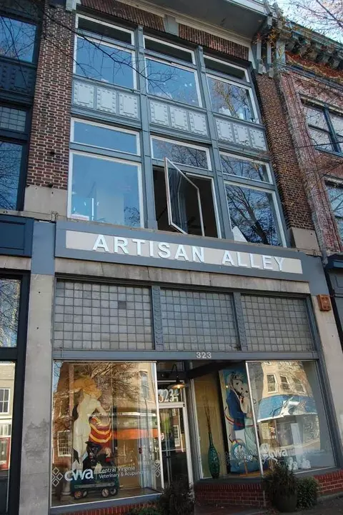 323 W Broad St, Richmond, VA 23220