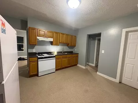 40 Lilac St # 3, New Haven, CT 06511