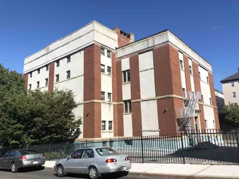 260 Fountain St #C1, Fall River, MA 02721