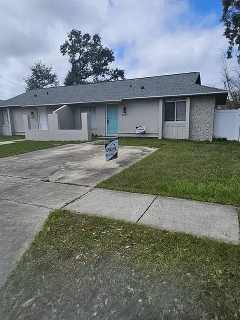 2734 Coral Reef Dr, Orlando, FL 32826