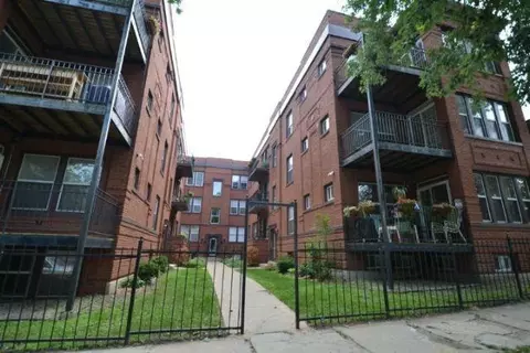 1623 W Wallen Ave #2, Chicago, IL 60626