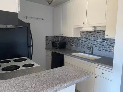 6416 Friars Rd, San Diego, CA 92108