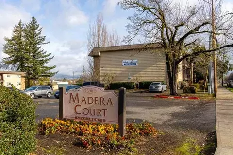 23901 NE Halsey St #7, Wood Village, OR 97060