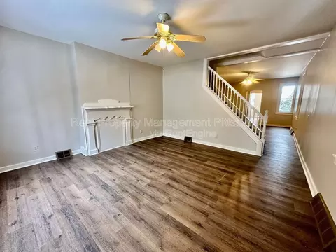 126 Earl St, Pittsburgh, PA 15204