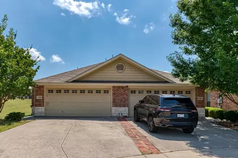 332 Schirra Ct, Lavon, TX 75166