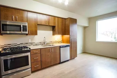 2250 NE Glisan St #209, Portland, OR 97232