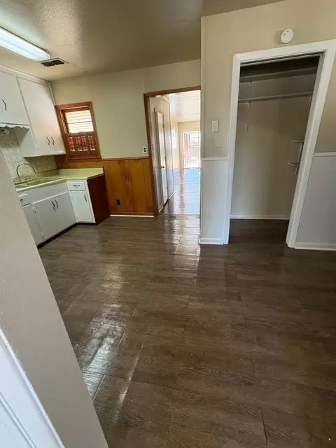 1948 S Roosevelt St, Amarillo, TX 79103