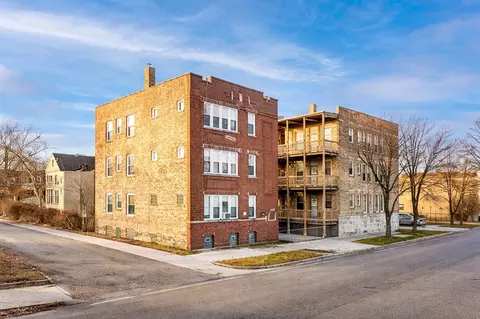 843 E Marquette Rd, Chicago, IL 60637