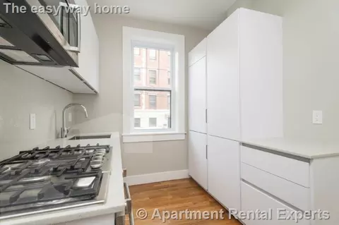17 Forest St #4, Cambridge, MA 02140