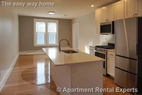 2 Ivaloo St #6B, Somerville, MA 02143